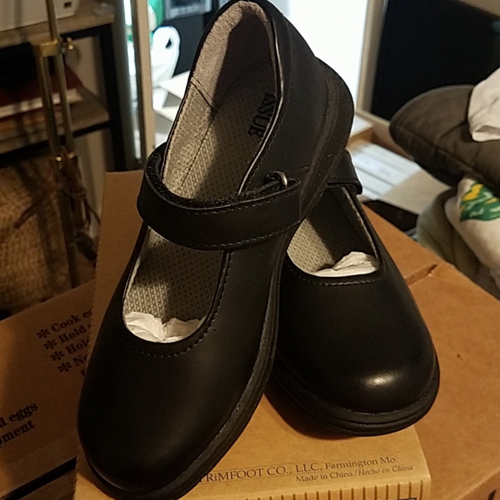 Girl school shoes